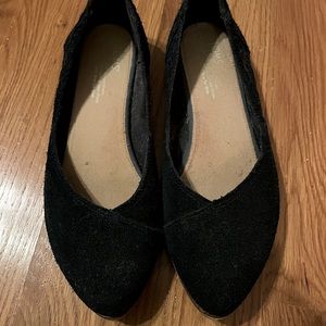 TOMS Suede Flats